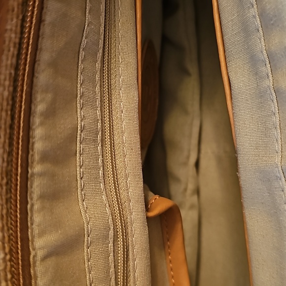 Etienne Aigner woven purse - Picture 7 of 10